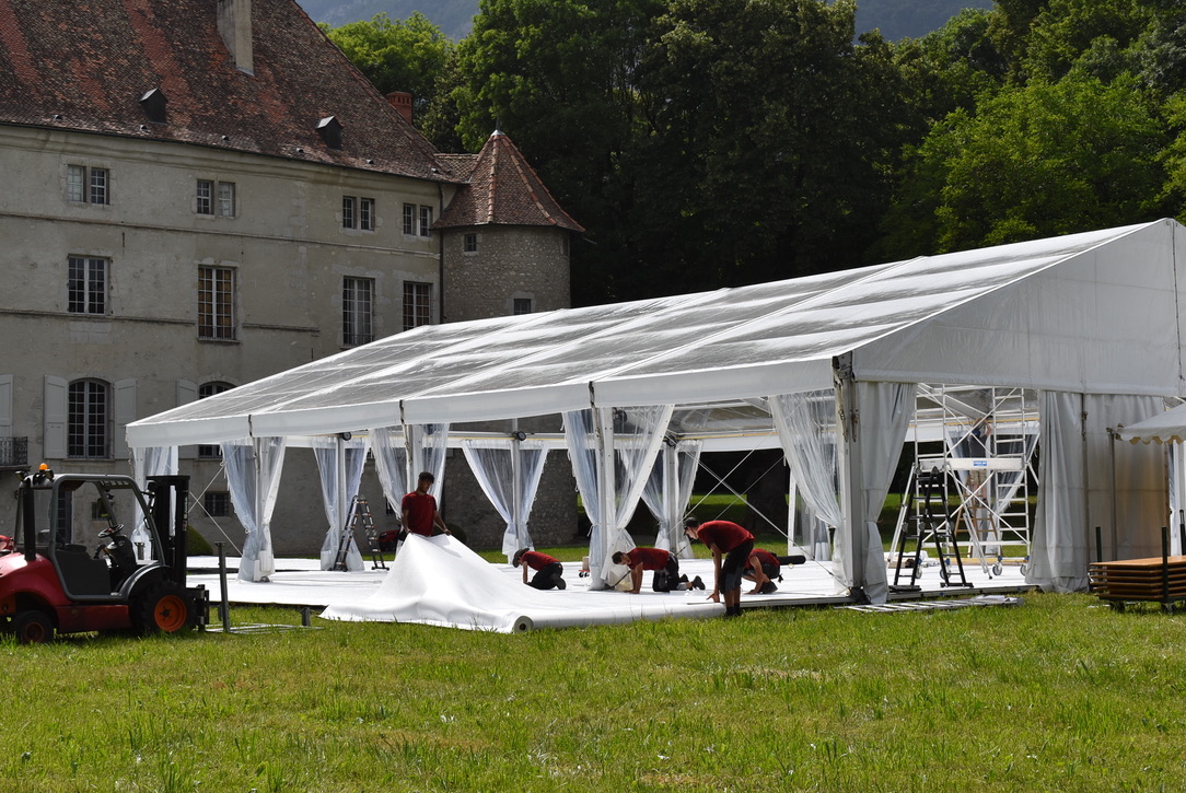 Première implantation d’une structure CTS en cours de montage